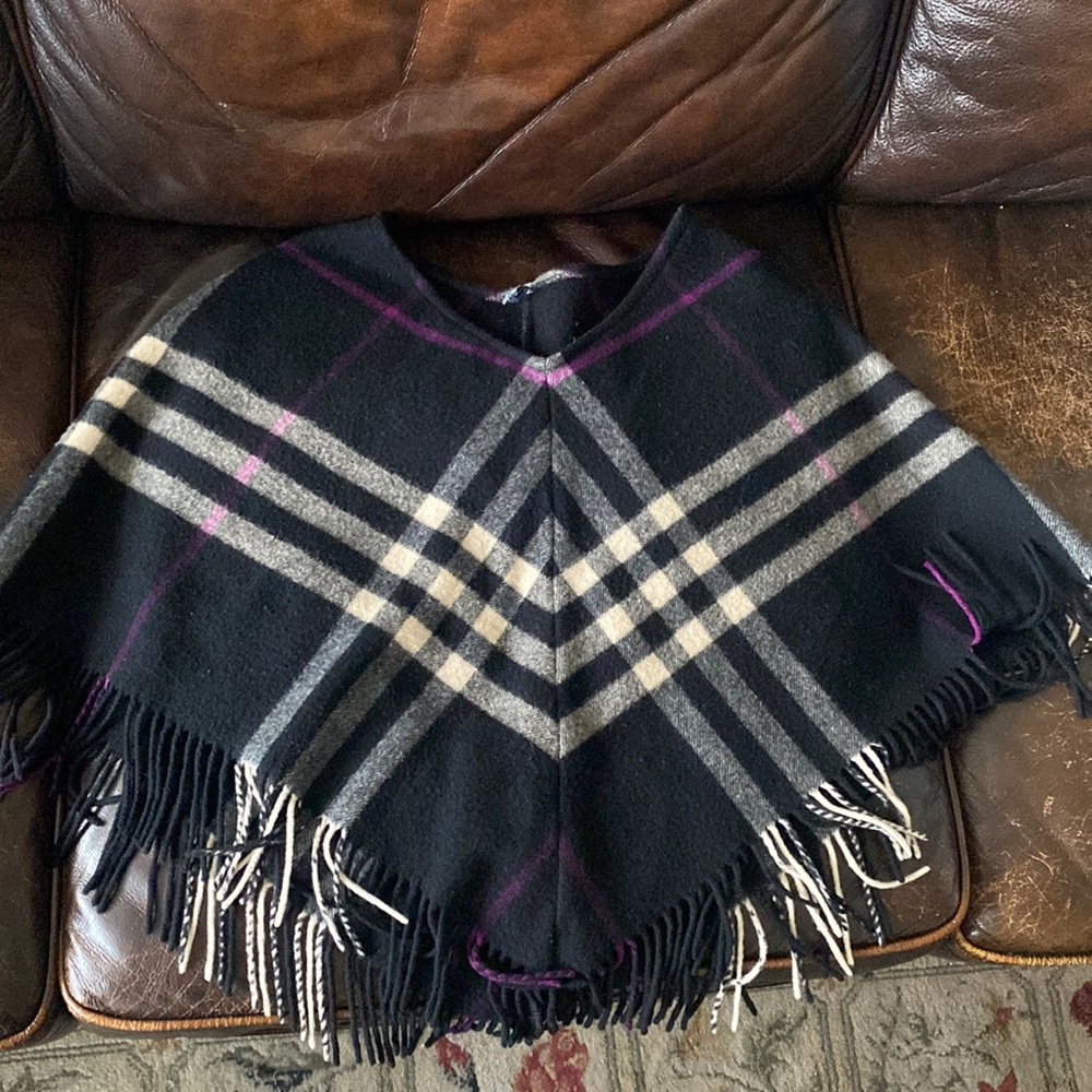 Genuine Burberry Poncho, In Excellent condition!